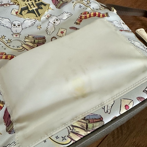 Harry Potter Hedwig Themed Backpack - Picture 4 of 16